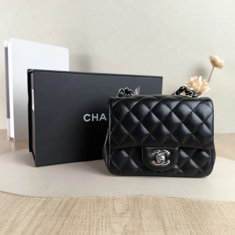 Chanel Crossbody Bag Classic Flap Mini CF Mini Black Lambskin17 × 8 × 13.5 cm — cover view 4 of 6