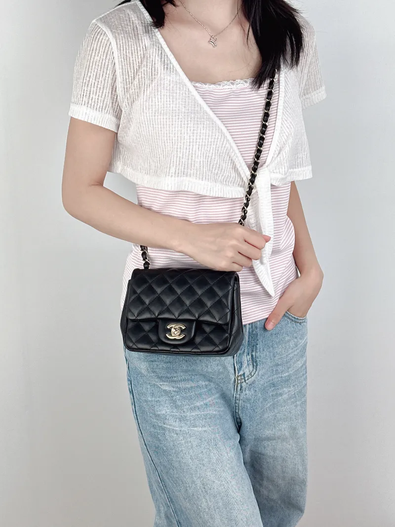 Chanel Crossbody Bag Classic Flap Mini CF Mini Black SL ambskinmini17 × 8 × 13.5 cm — on-model view 1 of 3