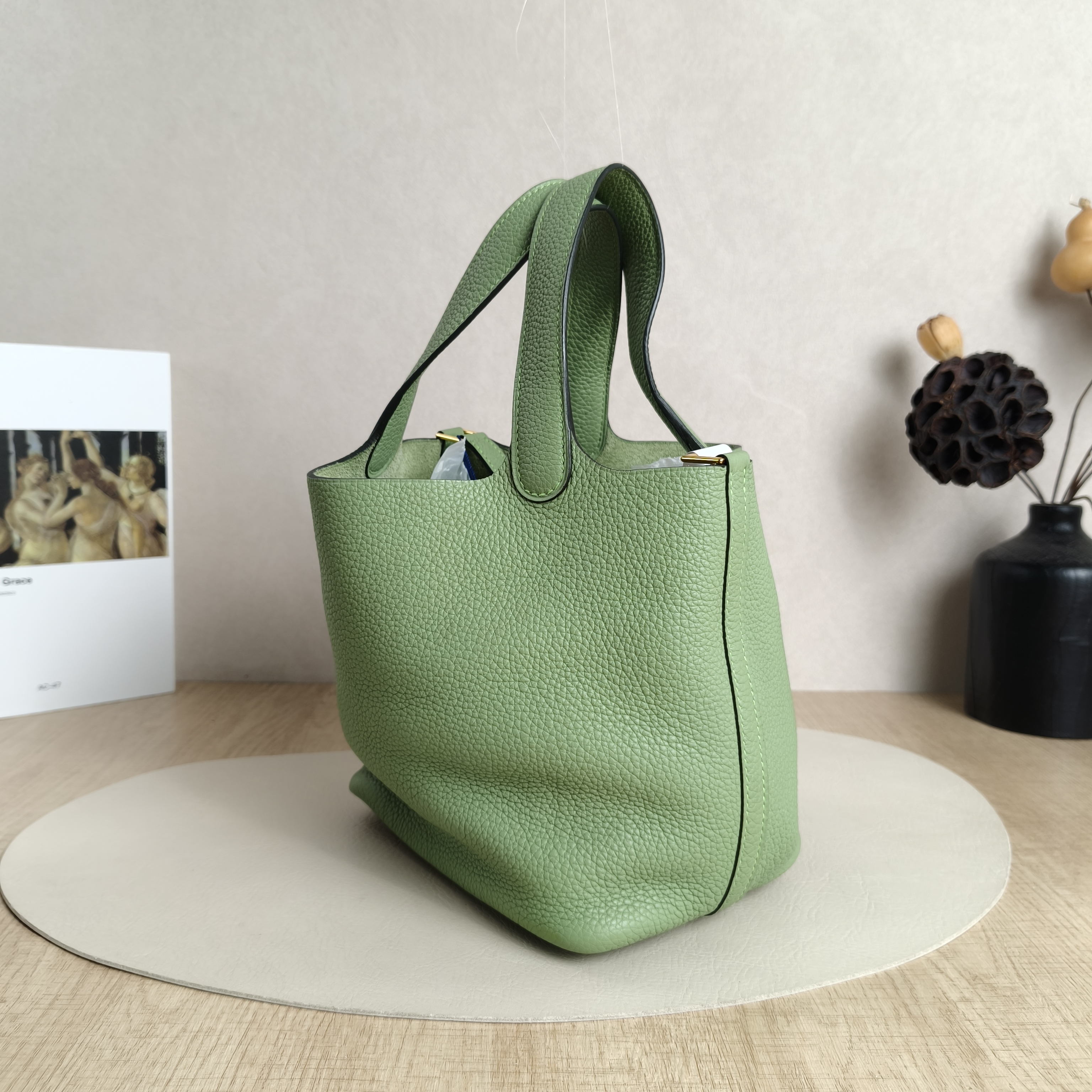 Hermès Top Handle Bag Picotin Lock 18 183I Taurillon Clemence TC Calfskin Small18 × 13 × 18 cm — cover view 5 of 5