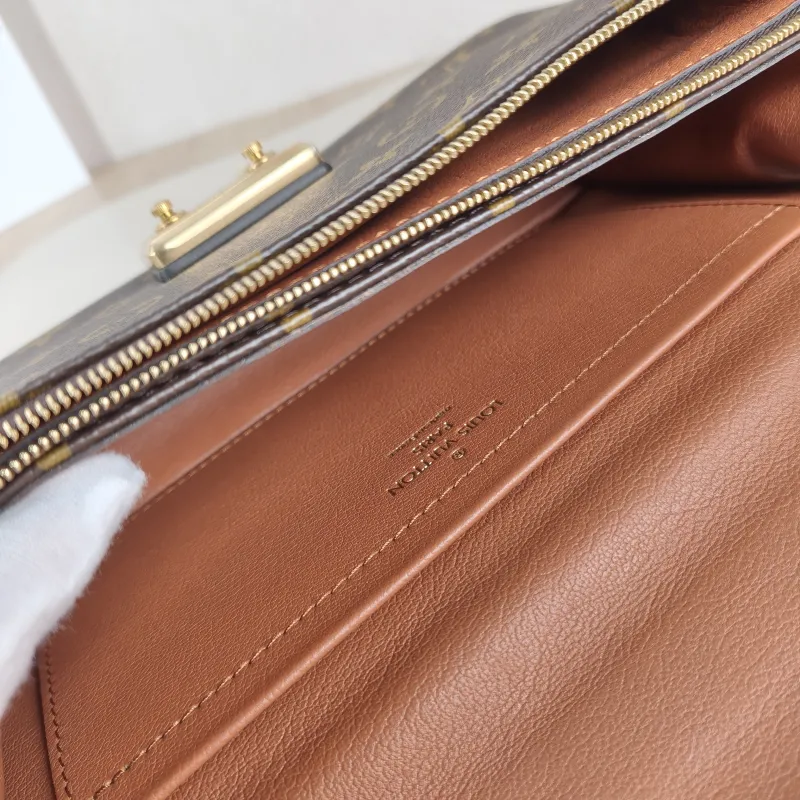 Louis Vuitton Crossbody Bag Marceau Chain Bag Caramel PVC · Calfskin One Size24.5 × 6.5 × 15 cm — detail view 3 of 14