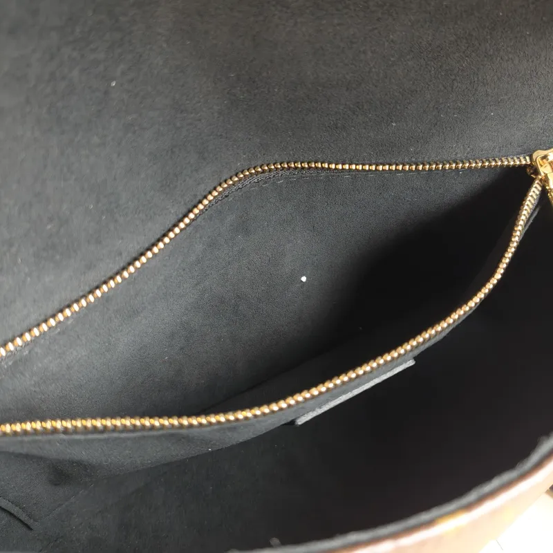 Louis Vuitton Shoulder Bag Trunkie Box Chain Bag Monogram PVC Large 27 × 8 × 16 cm — detail view 8 of 11