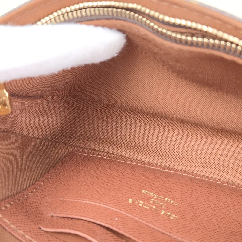 Louis Vuitton Crossbody Bag IVY Monogram PVC Small 23.5 × 4.3 × 12 cm — detail view 3 of 12