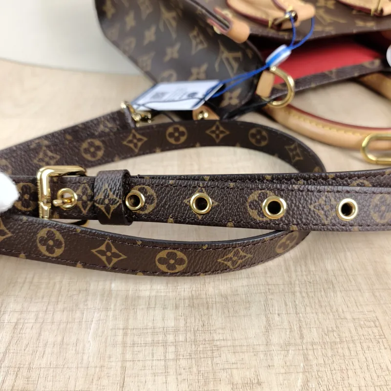 Louis Vuitton Crossbody Bag SAC PLAT BB BB Monogram PVC BB 21.5 × 9 × 22 cm — detail view 11 of 12