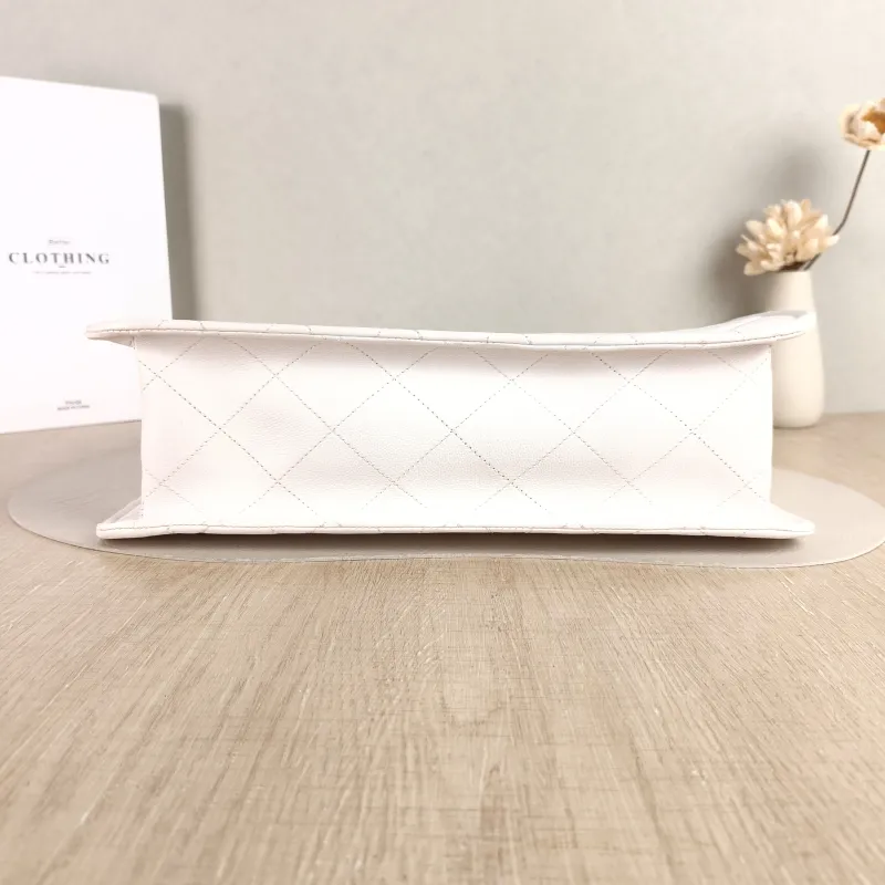 Chanel Shoulder Bag tote White Grained Calfskin 34 × 10 × 25.5 cm 31 — cover view 2 of 6