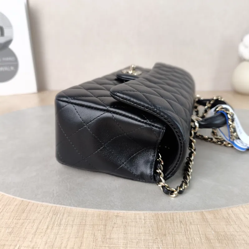 Chanel Crossbody Bag CF Crossbody Bag Black Lambskin Medium25.5 × 6 × 12.5 cm — detail view 9 of 13