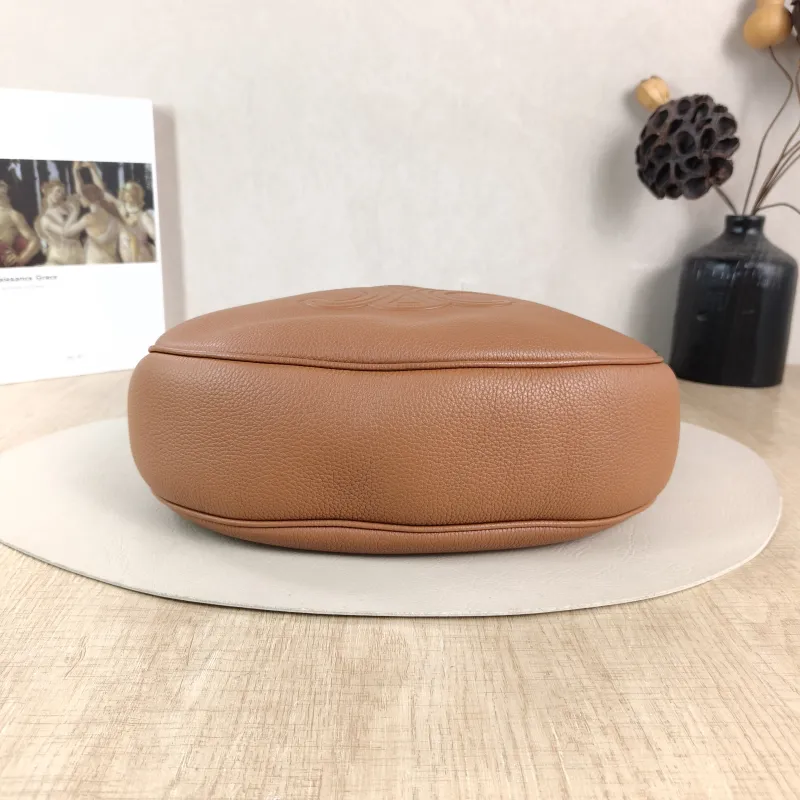 CELINE Shoulder Bag HELOISE TRIOMPHE Calfskin Medium 28.5 × 8 × 30 cm — cover view 5 of 5