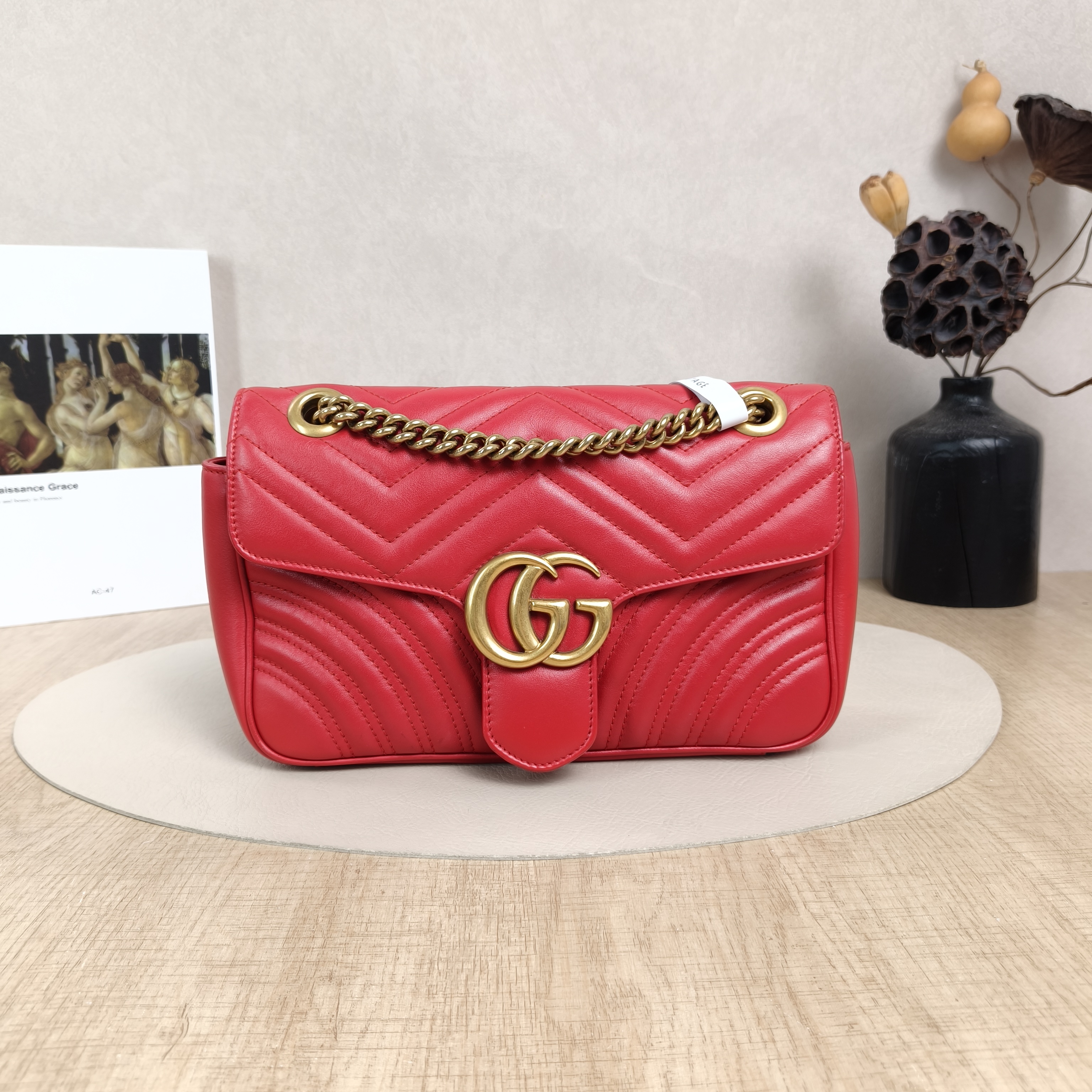GUCCI Crossbody Bag GG Marmont Medium Marmont 26Red Calfskin Medium26 × 7 × 15 cm
