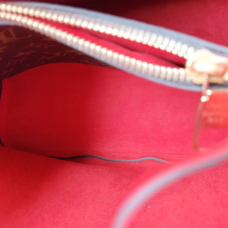 Louis Vuitton Shoulder Bag NÉONOÉ Bucket Bag PVC Medium 26 × 17.5 × 26 cm — detail view 2 of 9