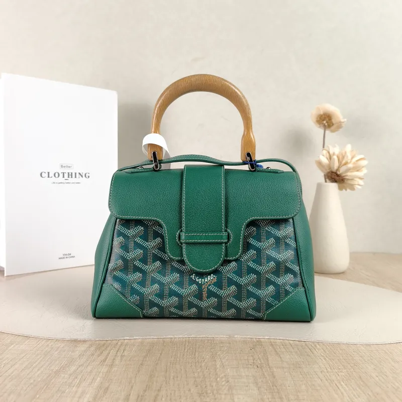 GOYARD Crossbody Bag Saïgon Green PV Cmini20 × 7.5 × 15 cm