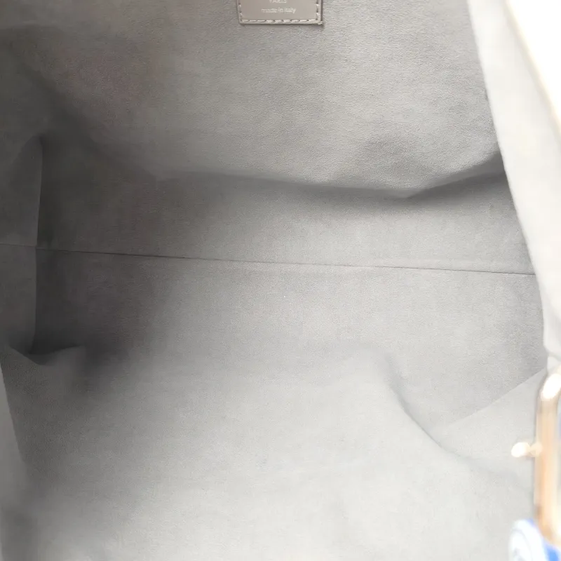 Louis Vuitton Crossbody Bag Carryall Vibe Grey SL ambskin Medium 39 × 15 × 30 cm — detail view 9 of 13
