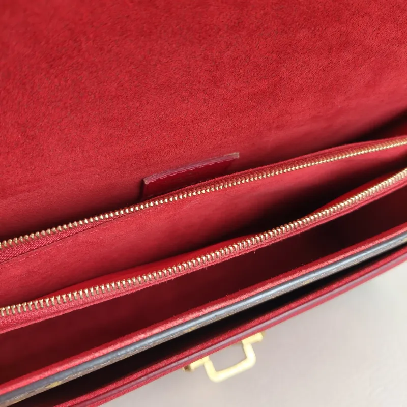 Louis Vuitton Crossbody Bag VICTOIRE Red Monogram PVC One Size 27 × 10 × 17 cm — detail view 6 of 11