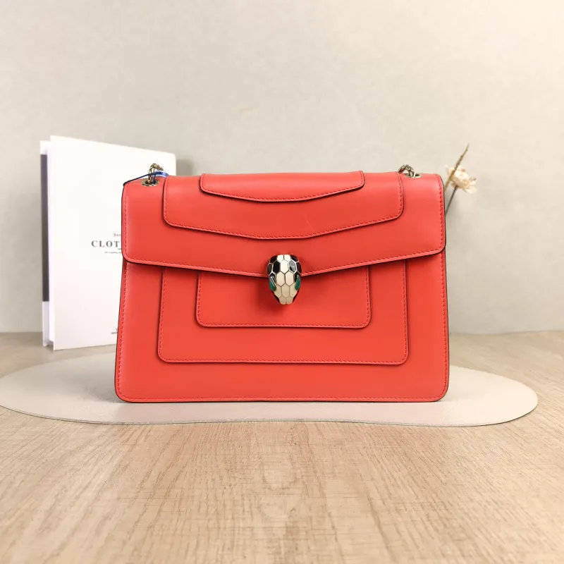 Bvlgari Shoulder Bag Serpenti Forever Collection Crossbody Bag Red Calfskin Medium27.5 × 7 × 18 cm