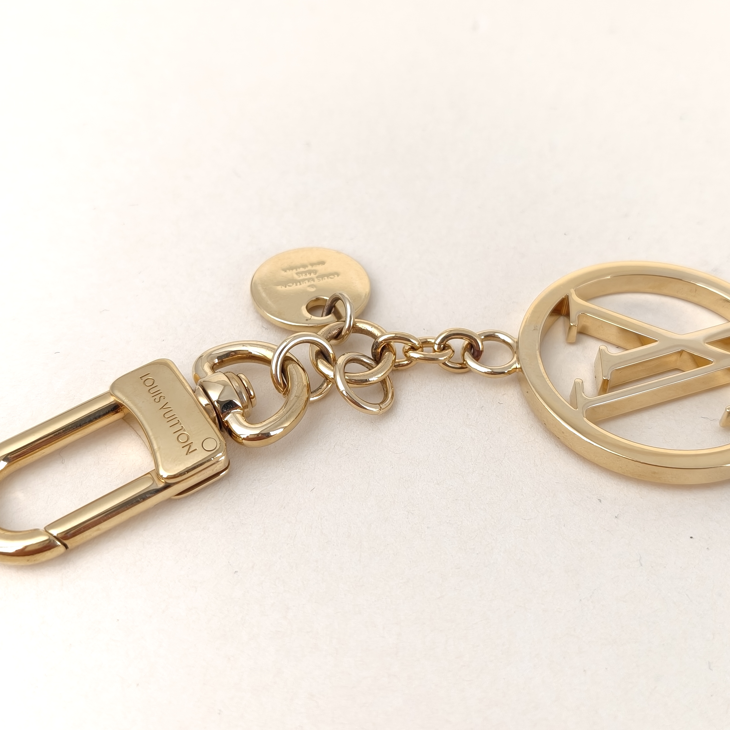 Louis Vuitton Key Ring logo Key Ring Gold 11.5cm — cover view 4 of 8