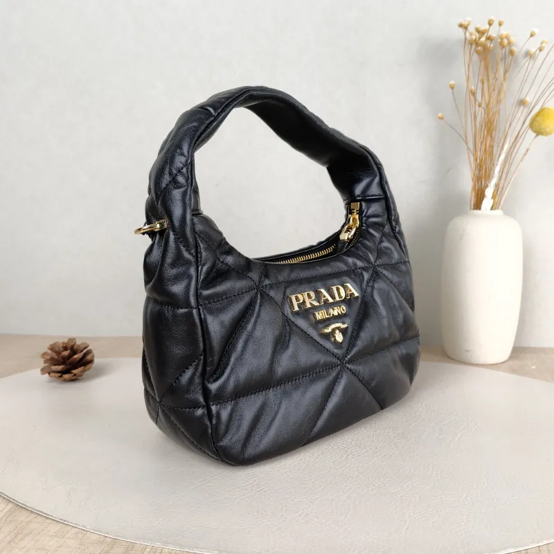 PRADA Shoulder Bag Re-Edition Black Lambskin 22 × 8 × 16 cm — cover view 4 of 5