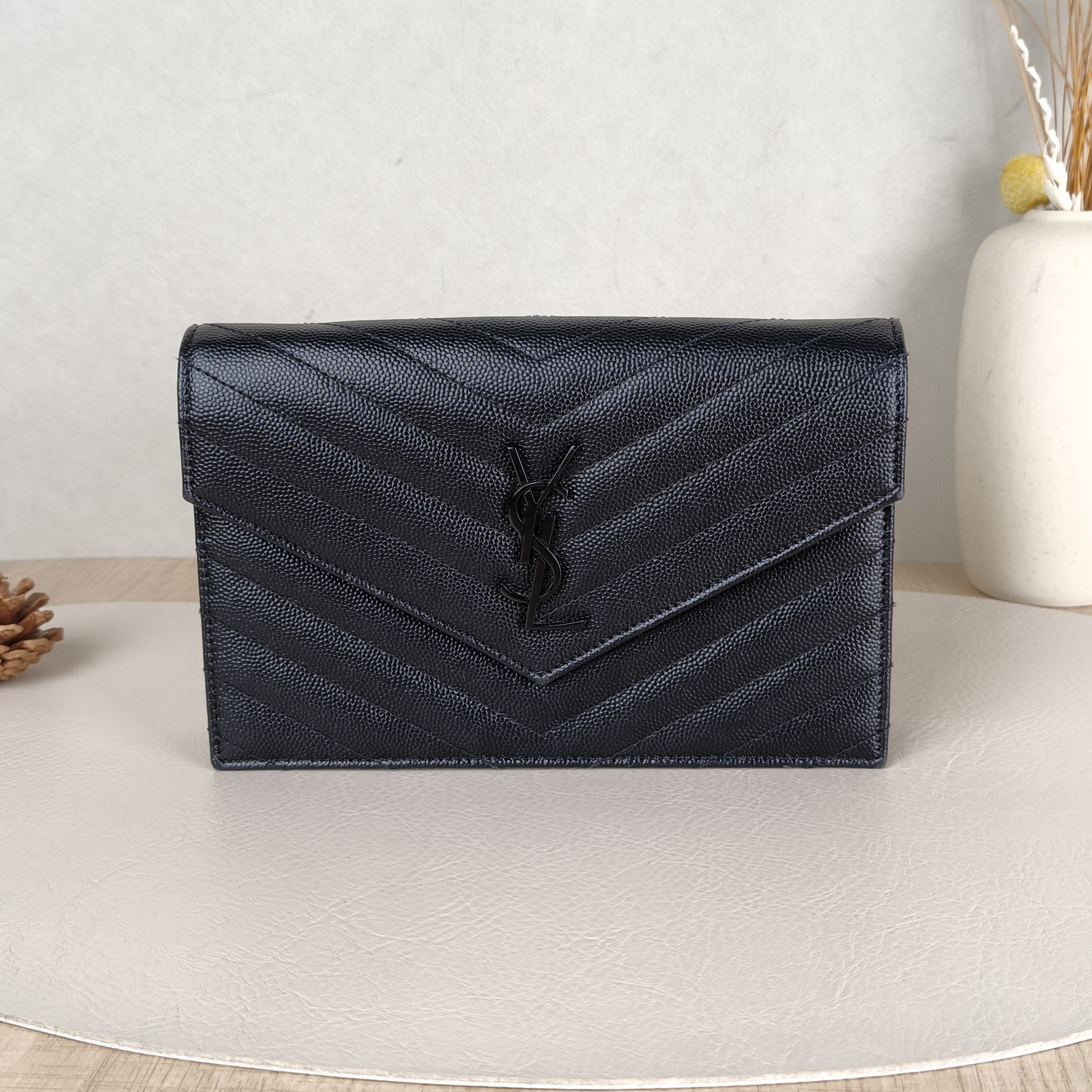 SAINT LAURENT Crossbody Bag CASSANDRE ENVELOPE Black Calfskin One Size19 × 3.5 × 12.5 cm
