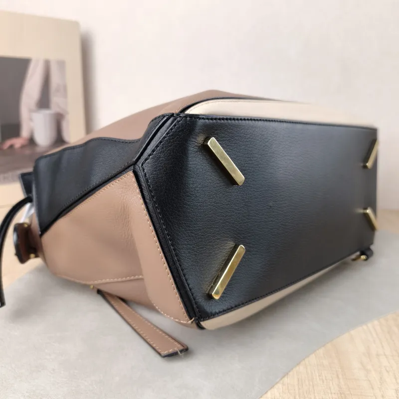 LOEWE Crossbody Bag Puzzle Brown Colorblock Calfskin Medium 29 × 14 × 19.5 cm — detail view 5 of 14