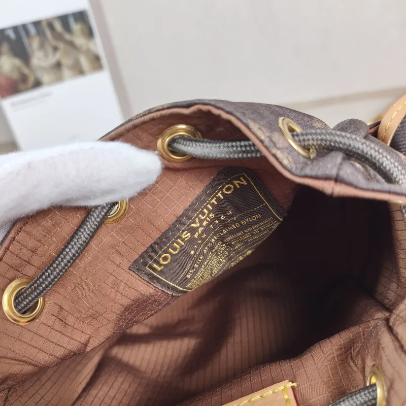 Louis Vuitton Backpack Backpack Monogram Nylon One Size 21 × 8 × 17 cm — detail view 2 of 12
