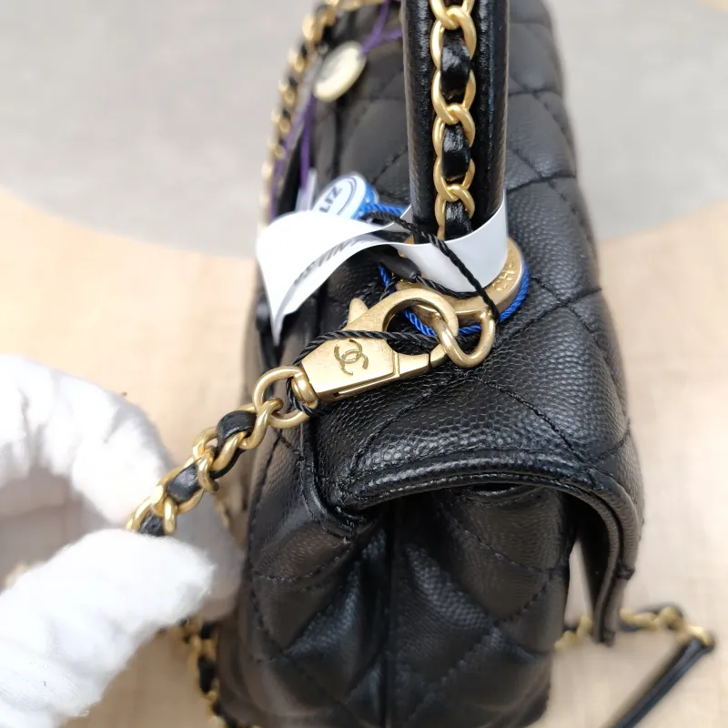 Chanel Crossbody Bag Edition coco handle Black Grained Calfskinmini19 × 9 × 13 cm — detail view 12 of 18