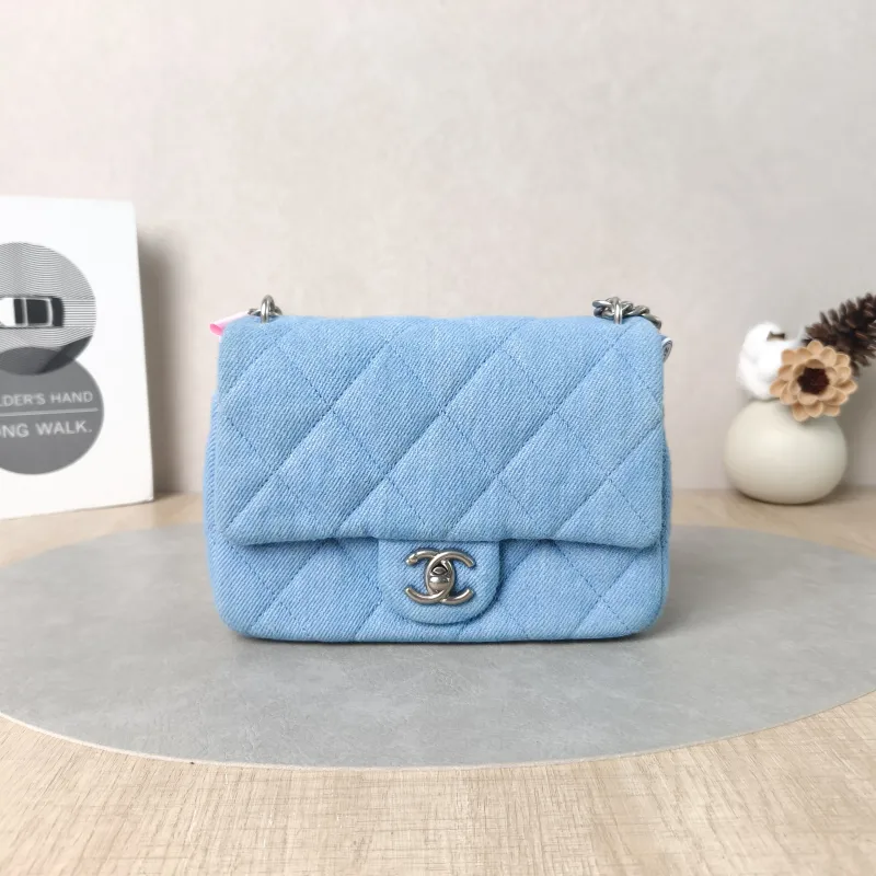 Chanel Crossbody Bag Blue mini19 × 8 × 14 cm