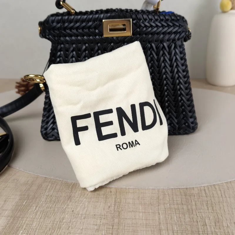 FENDI Crossbody Bag Peekaboo Crossbody Bag Black Woven 20 × 10 × 15 cm — detail view 6 of 10