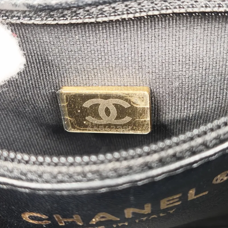 Chanel Crossbody Bag Kelly Black Velvetmini19 × 7 × 13 cm — detail view 13 of 13
