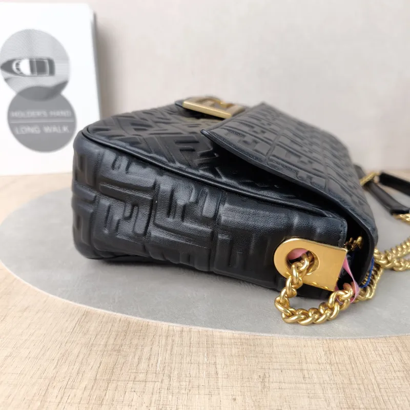 FENDI Crossbody Bag Baguette Baguette Bag Black Lambskin Large31 × 9 × 18 cm — detail view 8 of 13
