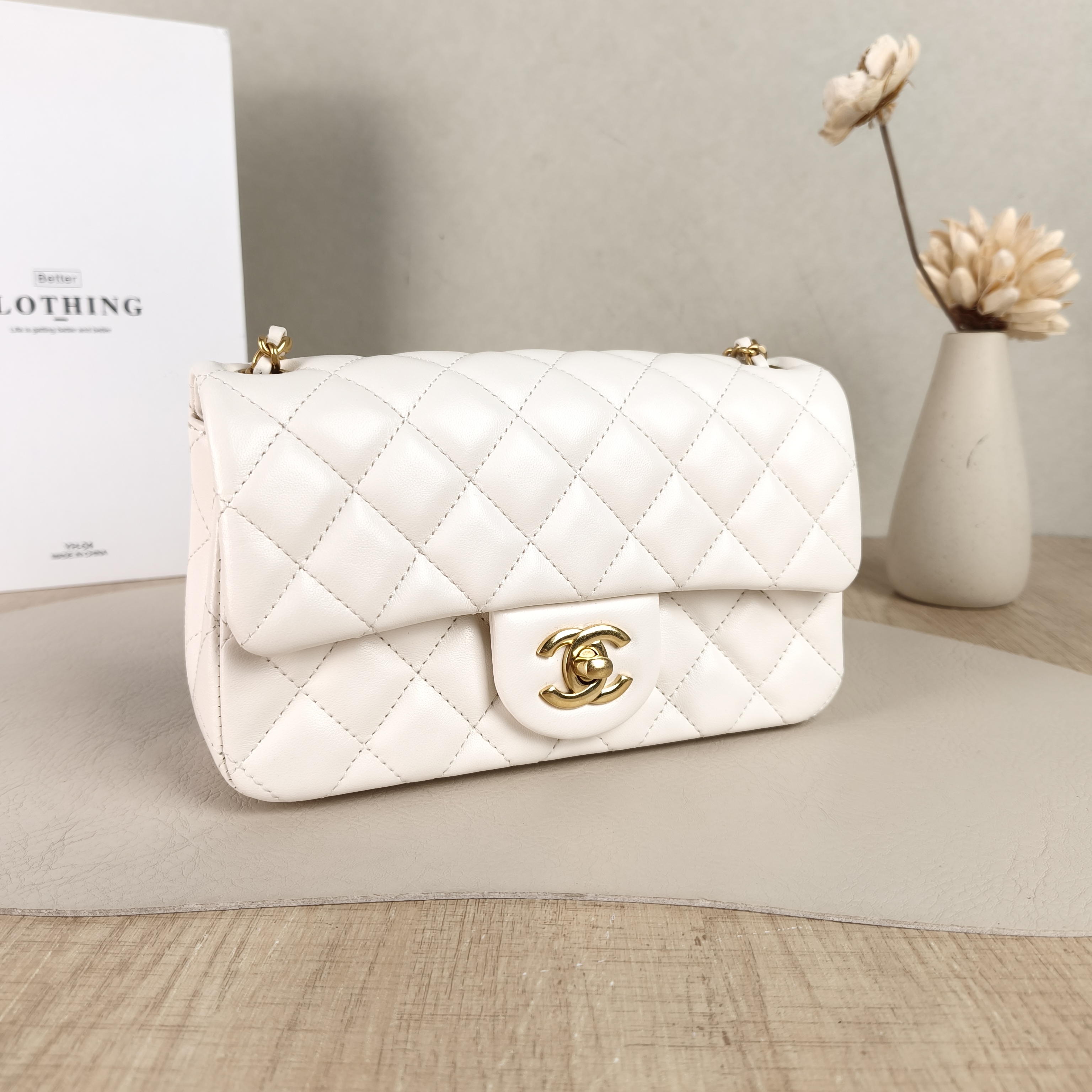 Chanel Crossbody Bag mini White Gold Lambskin mini20 × 6 × 12 cm — cover view 3 of 6