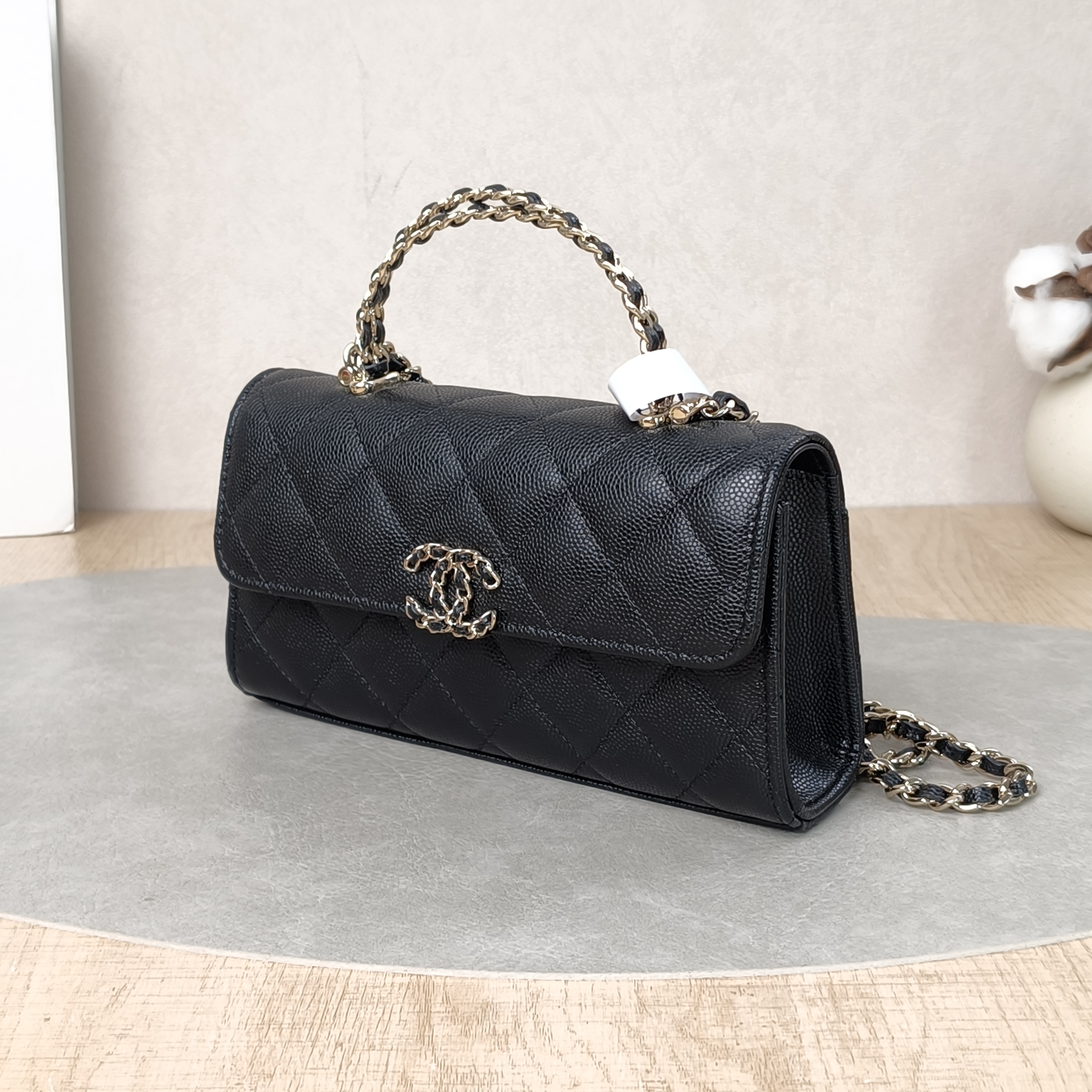 Chanel Crossbody Bag kelly Black Grained Calfskin18 × 4.5 × 10 cm — cover view 6 of 6
