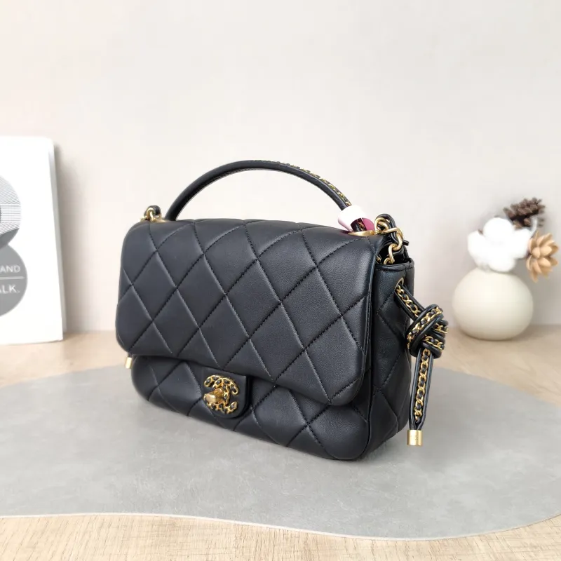 Chanel Crossbody Bag 25c Collection Woven Black Lambskin One Size 21 × 6 × 13 cm — cover view 2 of 5
