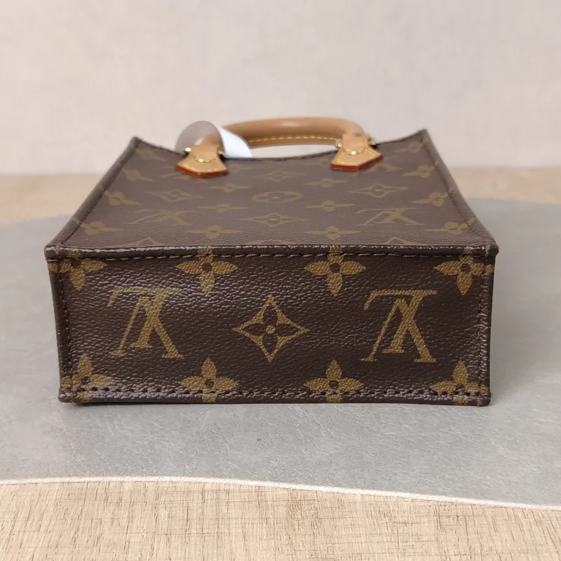 Louis Vuitton Crossbody Bag PETIT SAC PLAT Mini Monogram PVC Mini 14 × 5 × 17 cm — cover view 4 of 5