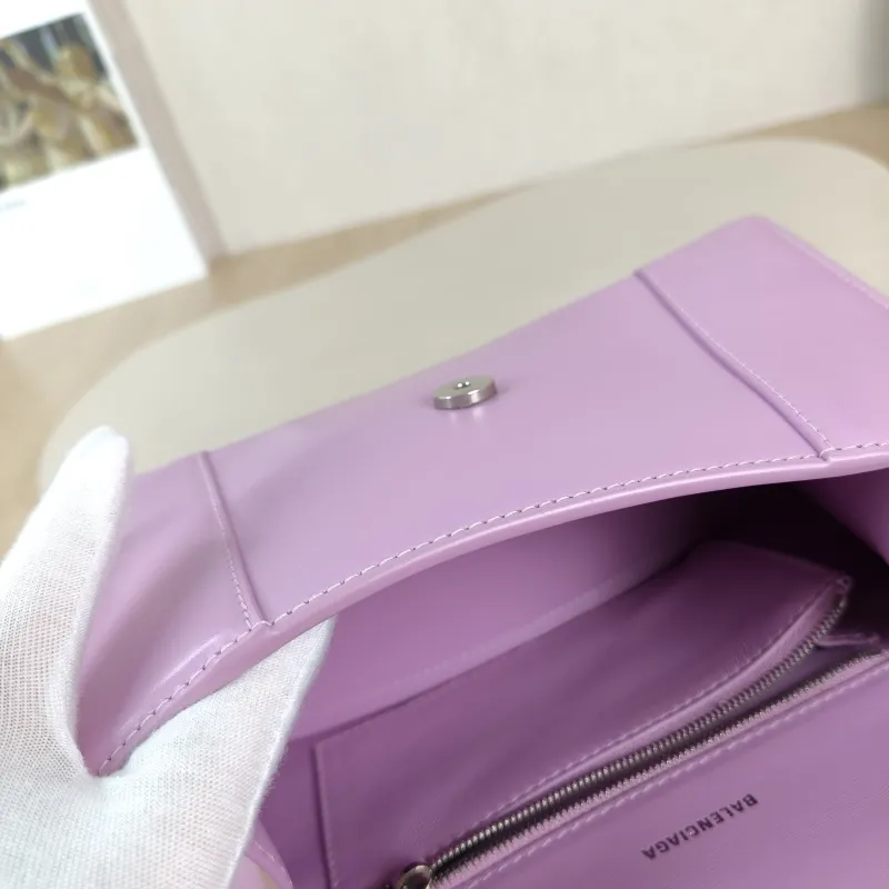 BALENCIAGA Crossbody Bag Hourglass Hourglass Bag Calfskin Small 23 × 10 × 14 cm — detail view 9 of 14