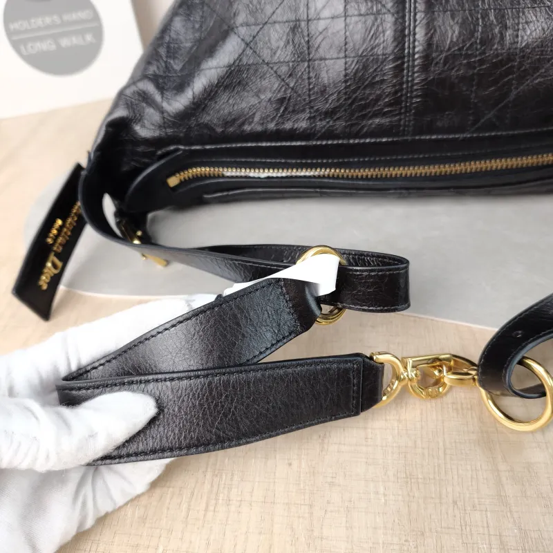 DIOR Shoulder Bag D-Journey Shoulder Bag Hobo Black Calfskin Small 25.5 × 14 × 14.5 cm — detail view 4 of 11