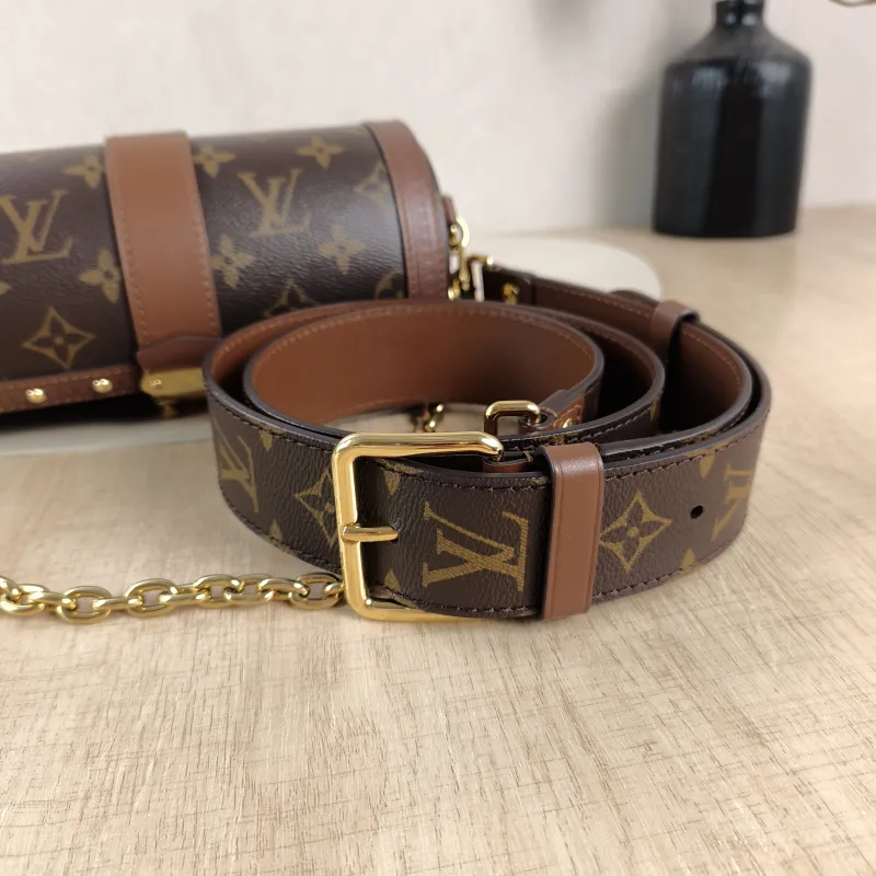 Louis Vuitton Crossbody Bag Papillon Trunk Monogram PVC Small 19 × 9 × 9 cm — detail view 5 of 10