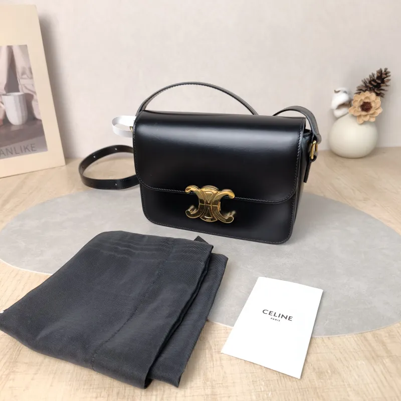 CELINE Crossbody Bag Teen Triomphe Black CC alfskin Small 18.5 × 6 × 14 cm — cover view 2 of 6