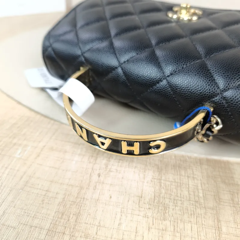 Chanel Crossbody Bag woc Black with Gold-Tone Hardware Grained Calfskin One Size 19.2 × 3.5 × 12.3 cm — detail view 6 of 14
