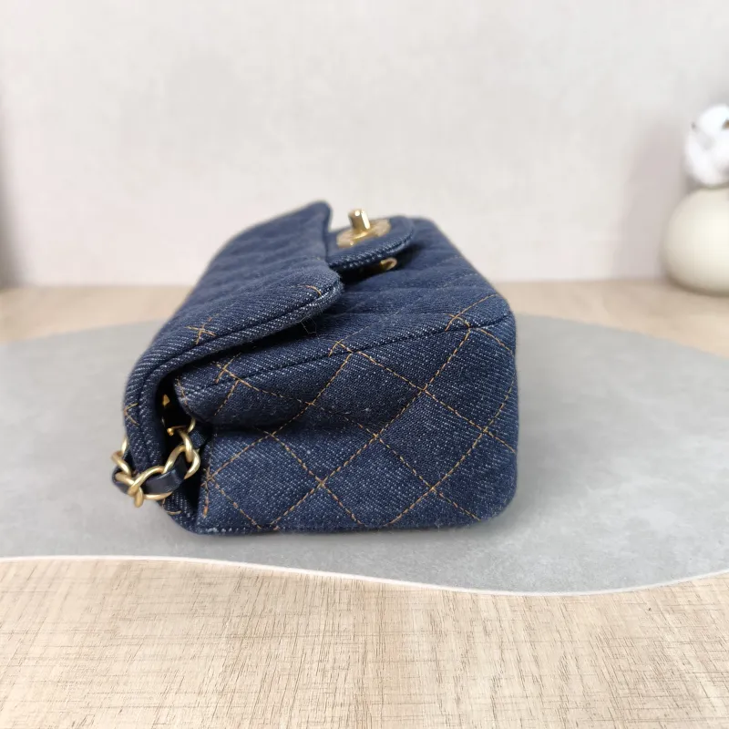 Chanel Crossbody Bag Classic Flap Large Mini CF Mini Navy mini 20 × 6 × 12 cm — detail view 6 of 12