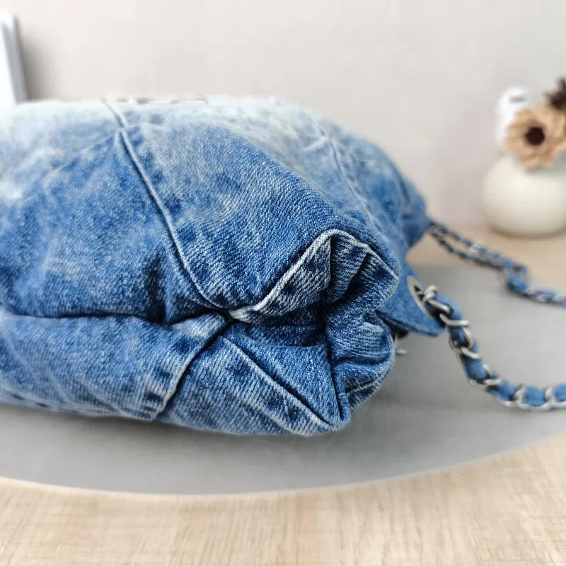 Chanel Backpack22Bag Backpack Blue Small29 × 8 × 34 cm — detail view 2 of 12