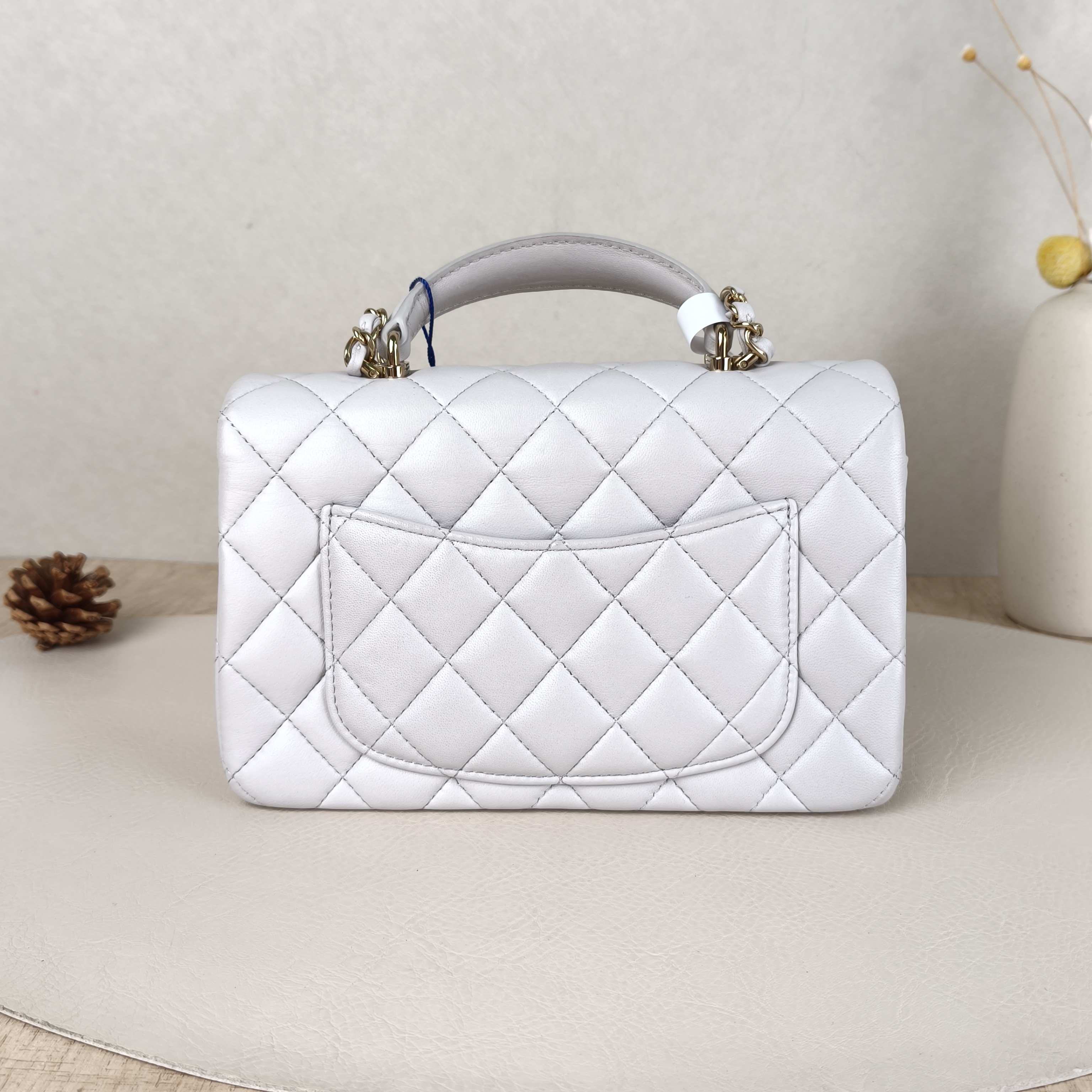 Chanel Crossbody Bag mini Grey Lambskin mini20 × 6 × 12 cm — cover view 3 of 6