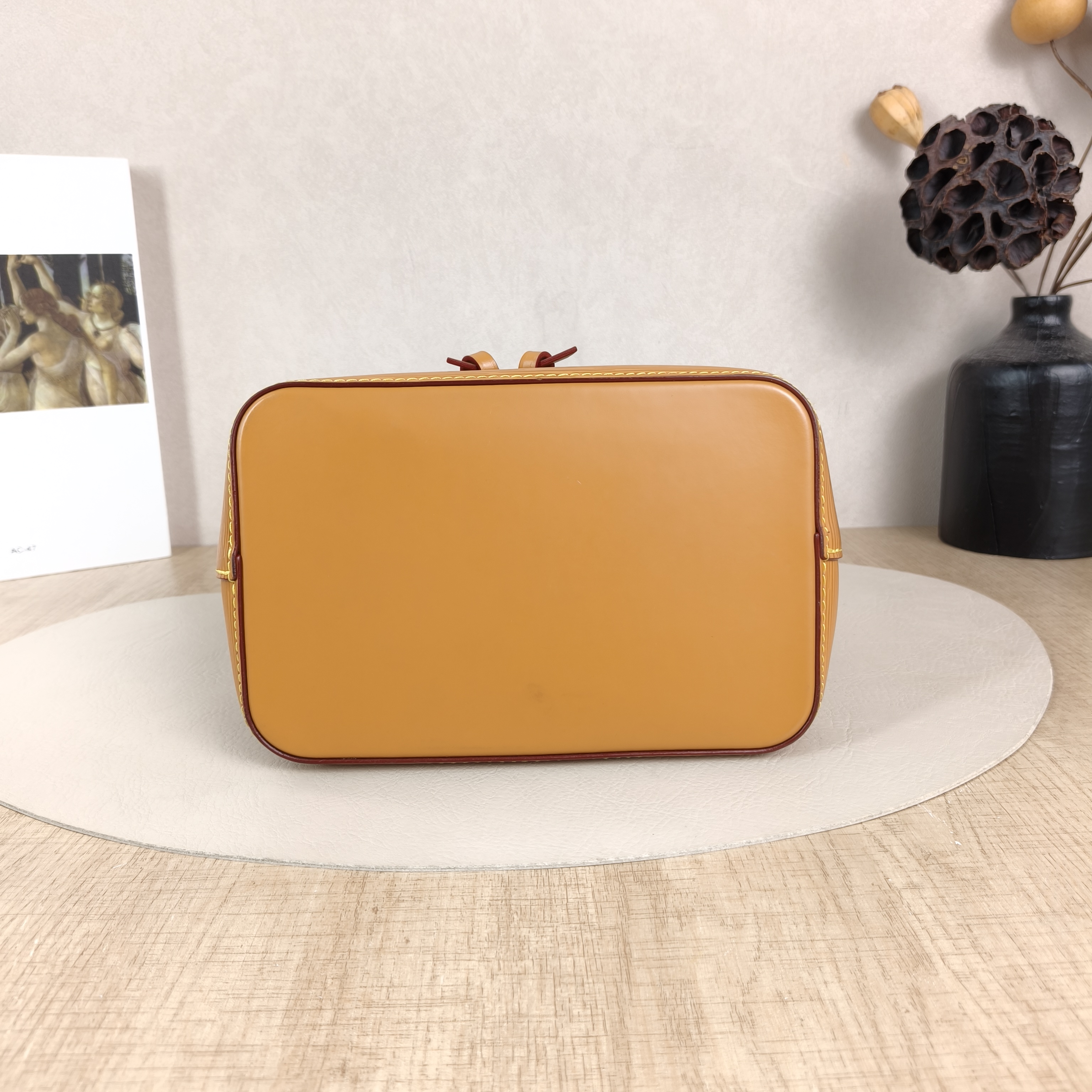 Louis Vuitton Shoulder Bag NÉONOÉ Bucket Bag BB Caramel Epi Embossed Calfskin BB20 × 13 × 20 cm — cover view 3 of 5