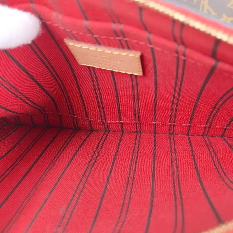 Louis Vuitton Shoulder Bag Neverfull Monogram PVC Medium 31 × 14 × 28 cm — detail view 4 of 11