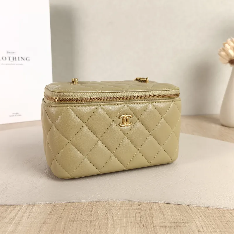 Chanel Crossbody Bag Edition Lambskin One Size 16 × 8 × 9.5 cm — cover view 4 of 5