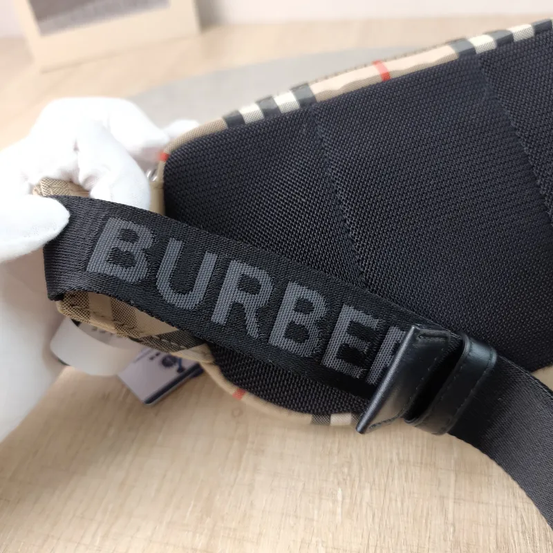 BURBERRY Belt Bag Belt Bag Canvas One Size 18 × 4 × 13.5 cm — detail view 3 of 11