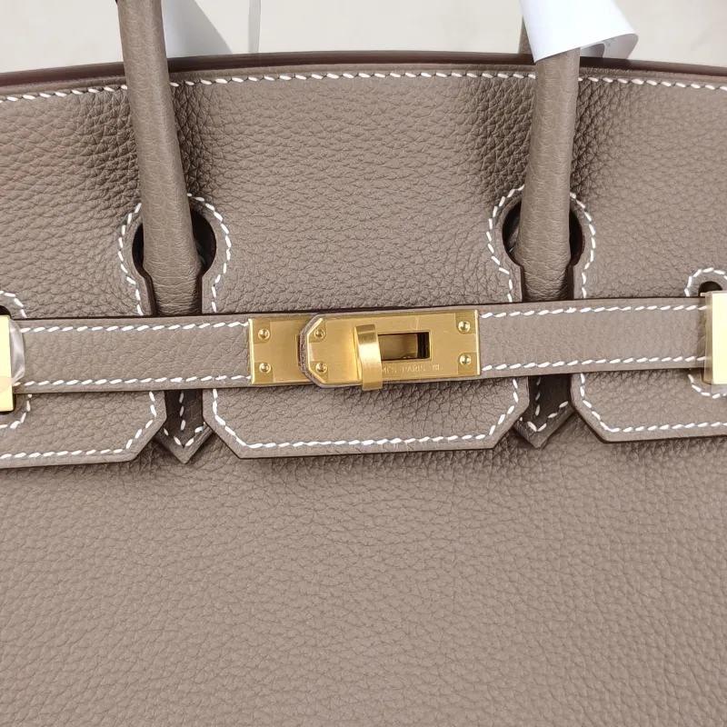 Hermès Top Handle Bag Birkin 25 Gold-Tone Hardware 18Etoupe Togo Calfskin Small 25 × 13 × 20 cm K — detail view 2 of 12