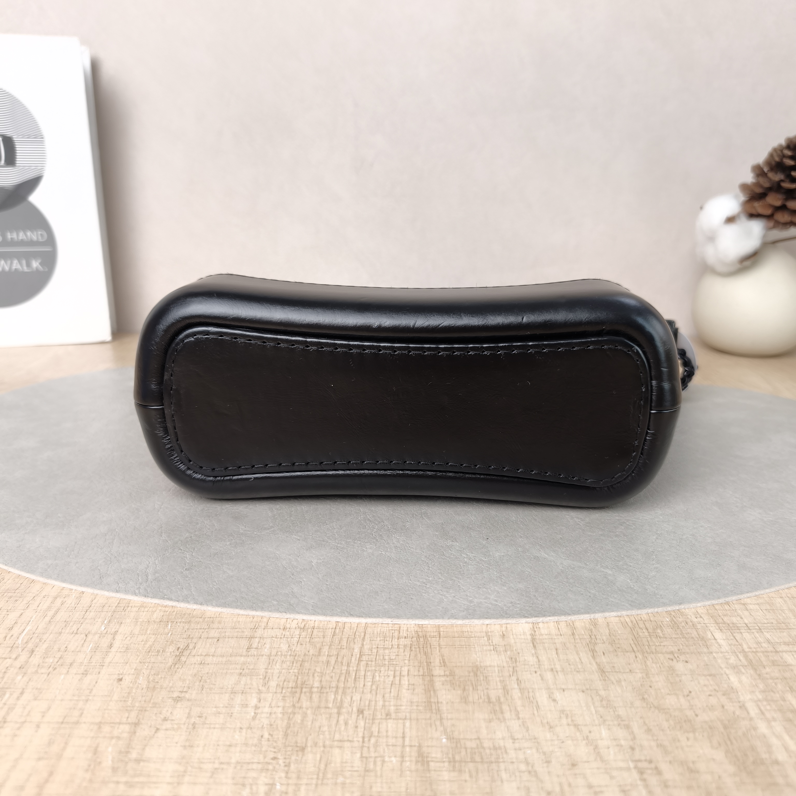 Chanel Crossbody Bag Gabrielle Gabrielle Bagsoblack Black Calfskin Small20 × 8 × 15 cm — cover view 5 of 5