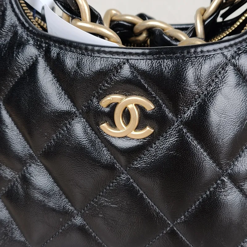 Chanel Shoulder Bag Hobo Black Lambskin Small 22.5 × 8.5 × 19.5 cm — detail view 4 of 12