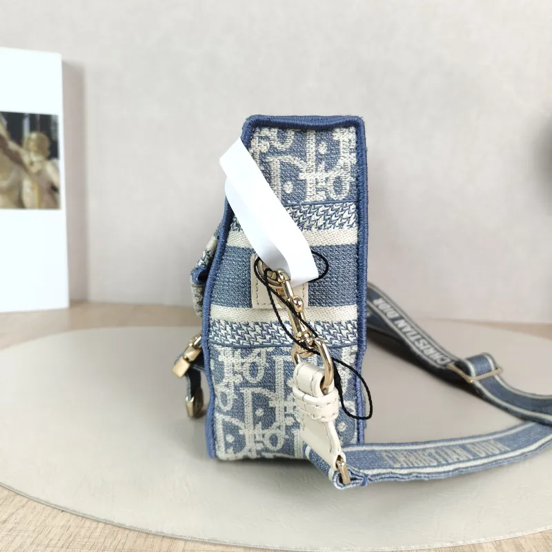 DIOR Crossbody Bag camp Messenger Bag Canvas Small23 × 8 × 15 cm — detail view 9 of 12