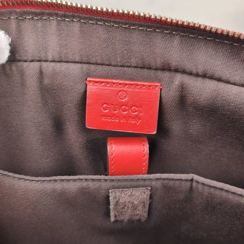 GUCCI Crossbody Bag Red Calfskin 34 × 7 × 24 cm — detail view 1 of 11