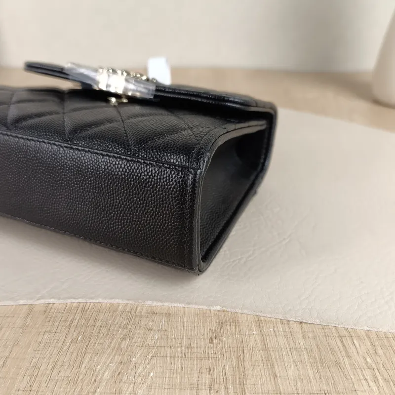 Chanel Crossbody Bag kelly Black Grained Calfskin nano 15 × 5 × 11 cm — detail view 5 of 13