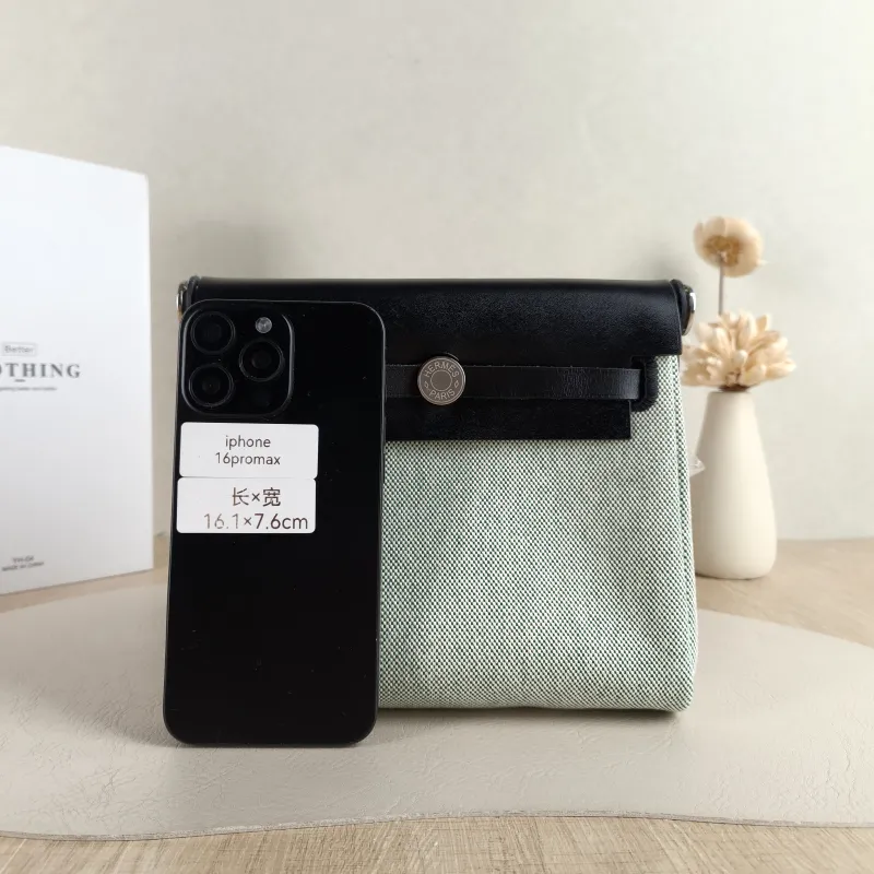 Hermès Crossbody Bag Herbag Zip 20 Beige · Green · Black Calfskin，Canvas Mini 20.5 × 7 × 16.5 cm G — cover view 5 of 6