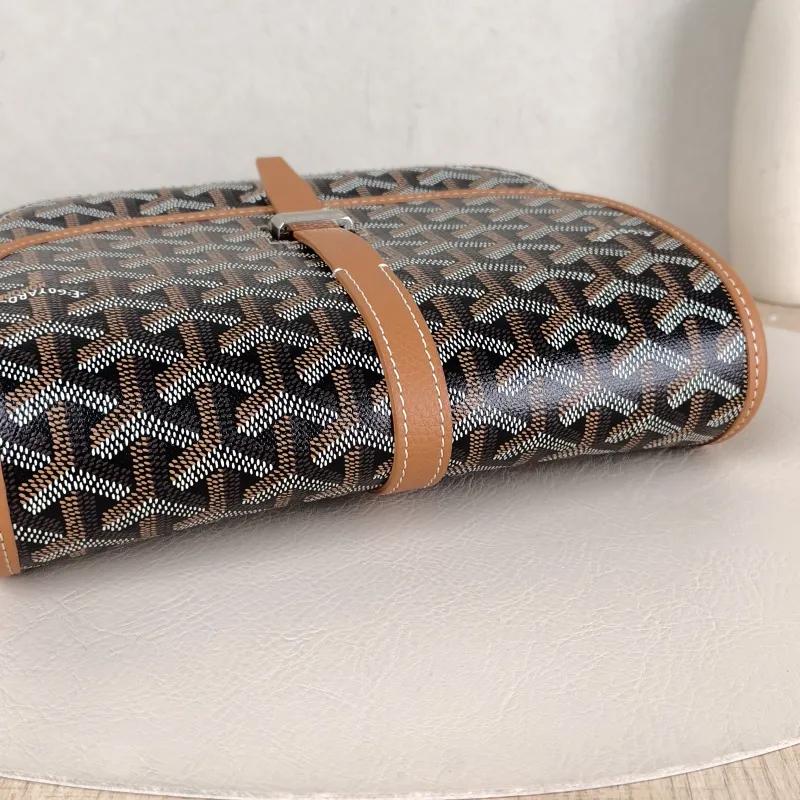 GOYARD Crossbody Bag BELVEDERE Messenger Bag Brown ine Canvas Small 22 × 7 × 16 cm — detail view 1 of 11